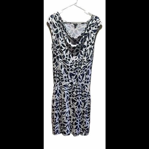 Ann Taylor Dresses & Skirts - Ann Taylor Knit Dress XS Midi Ivory Navy‎ Flower Print EUC